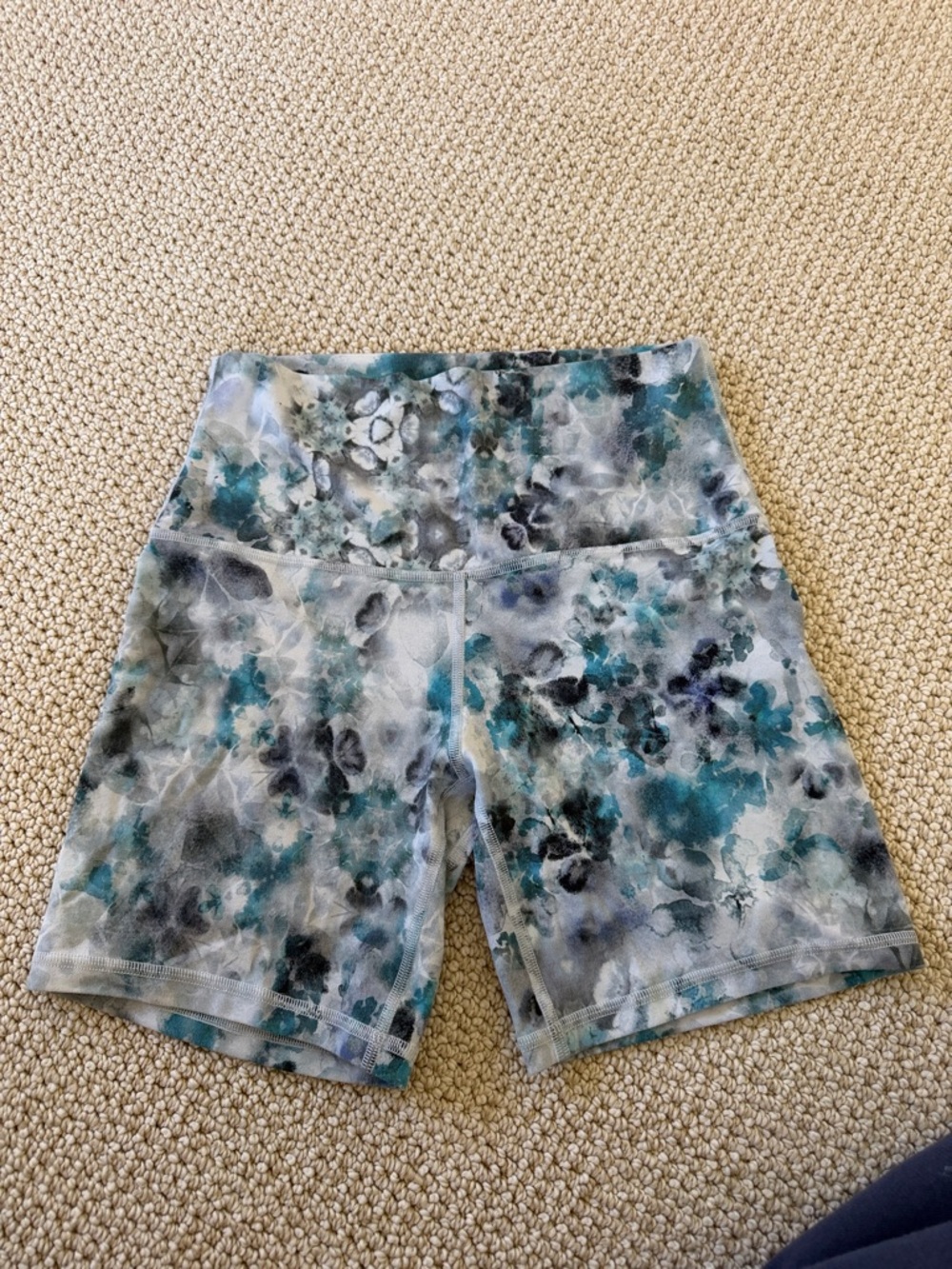 lululemon athletica Teal and Gray Floral High-Rise Bike Shorts